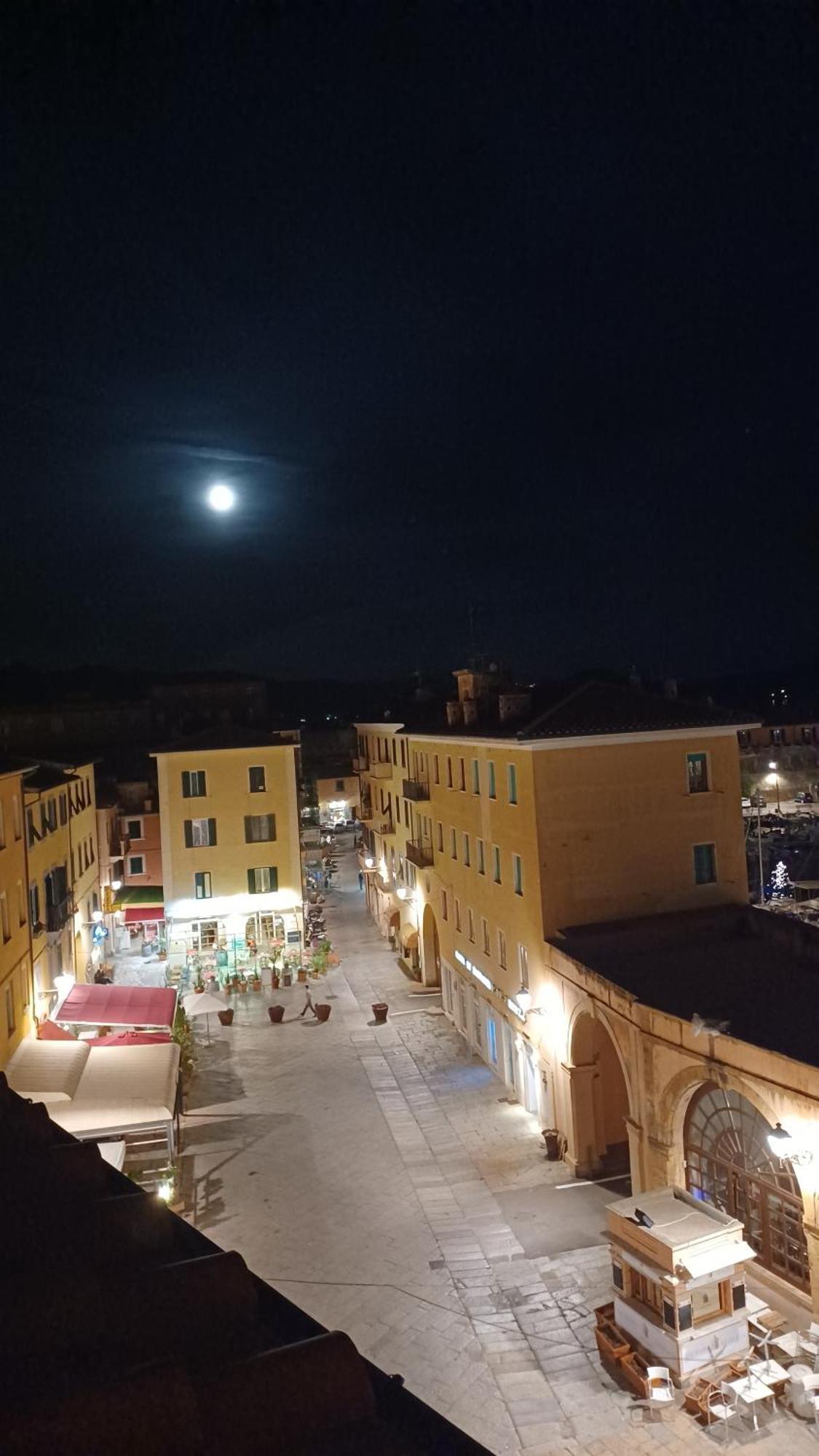 Porta Del Mare Hotel Portoferraio Room photo